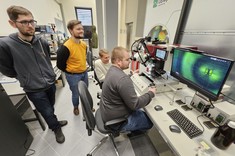 System do montażu struktur półprzewodnikowych w ZSEiT